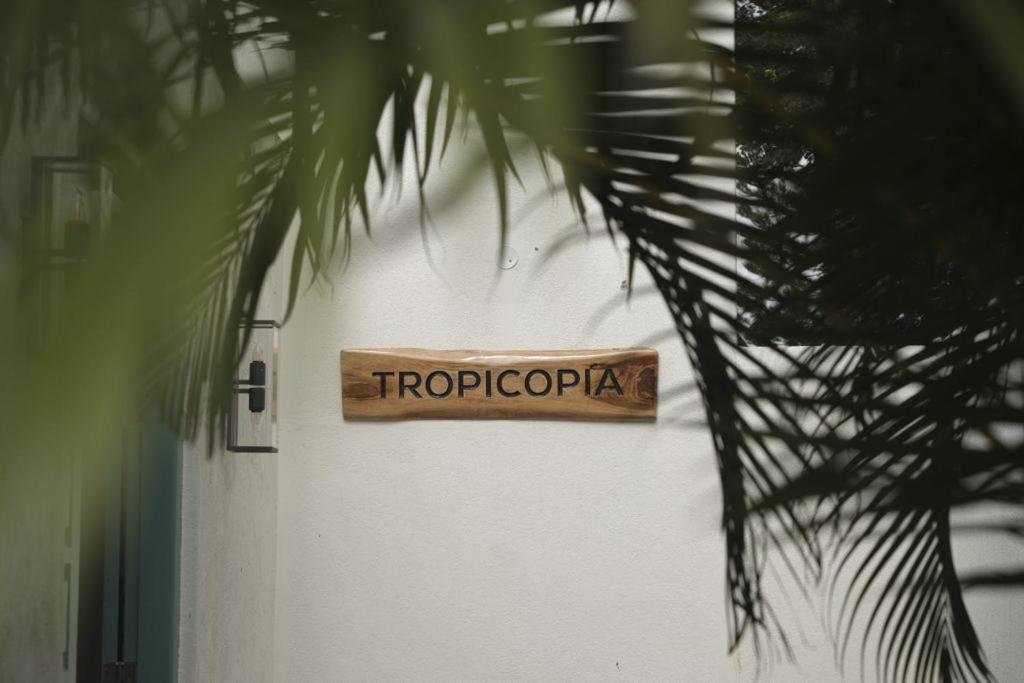 Tropicopia Hotel Mysore Luaran gambar